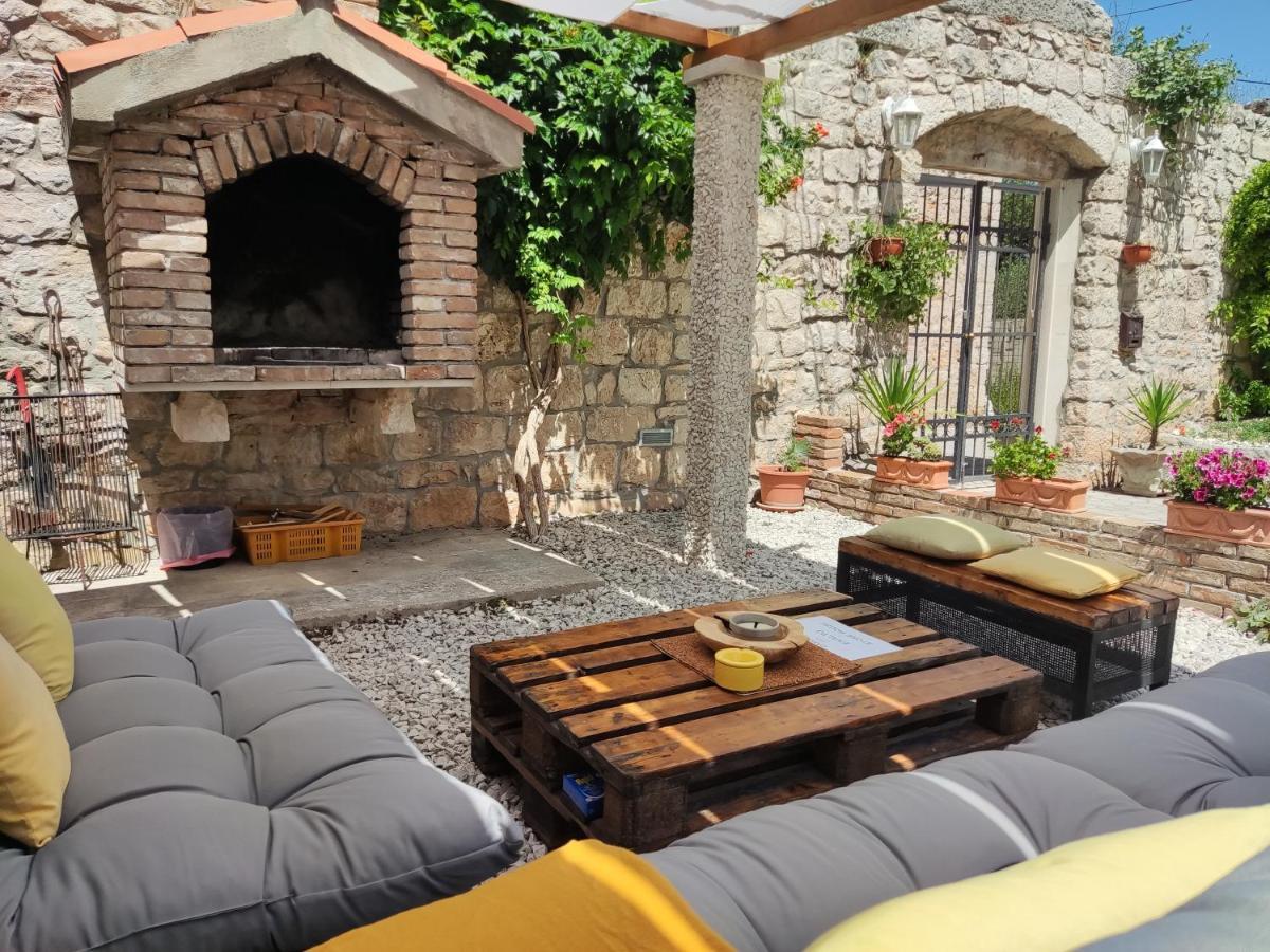 Guest House Exalto Trogir Exterior foto