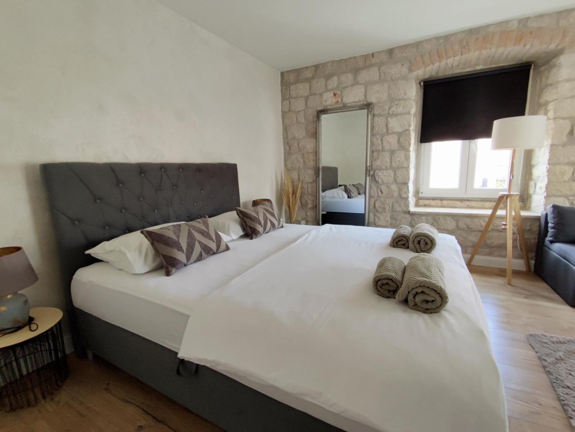 Guest House Exalto Trogir Exterior foto